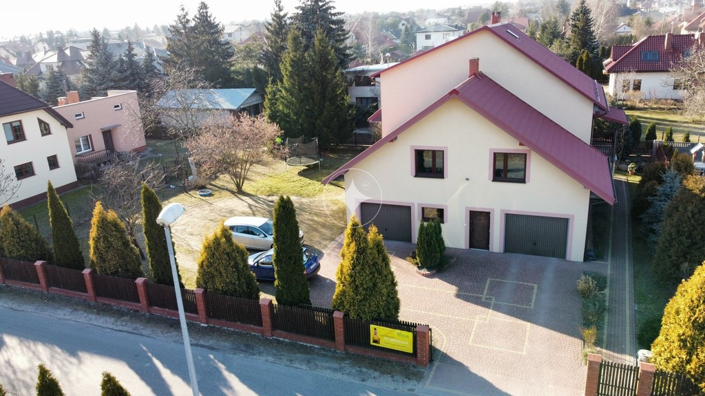 Dom w Białej Podlaskiej - spokojna okolica.