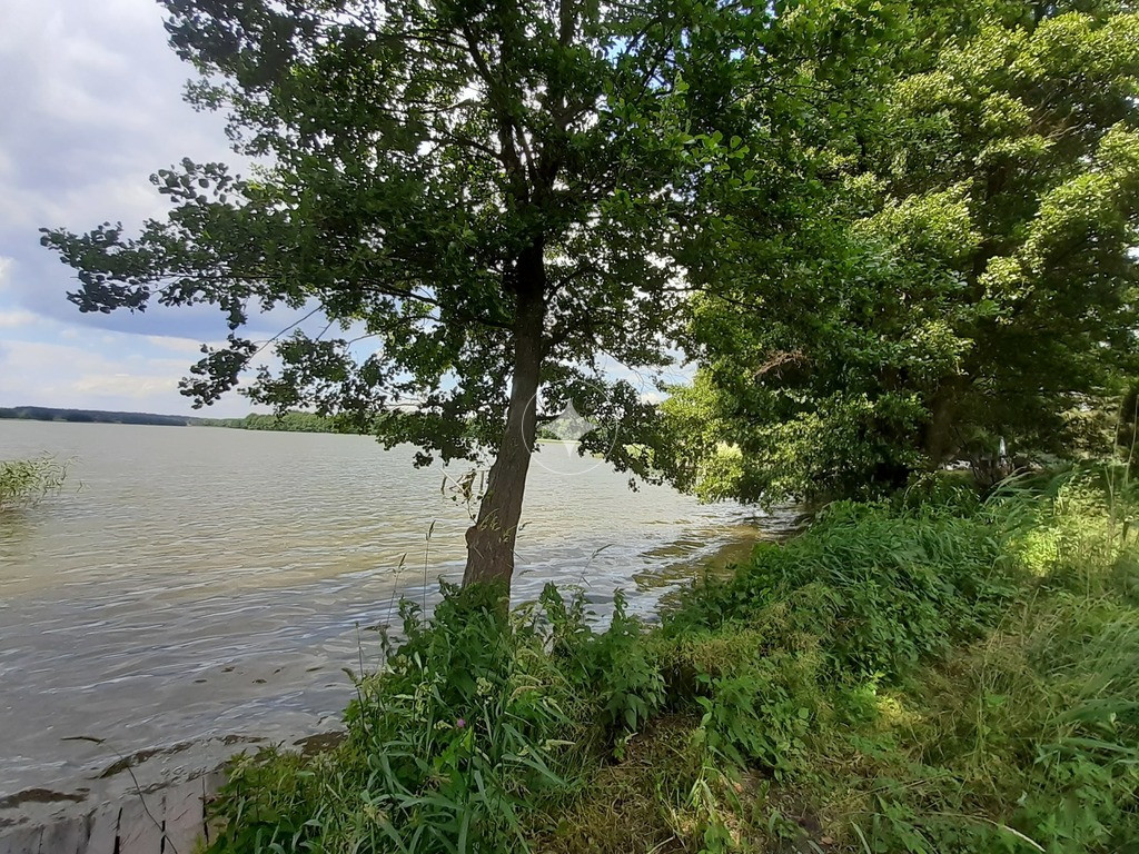 Działka Rekreacyjna nad Jeziorem
