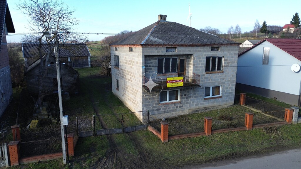 DOM + ZABUDOWANIA / AREAŁ 1,97 Ha