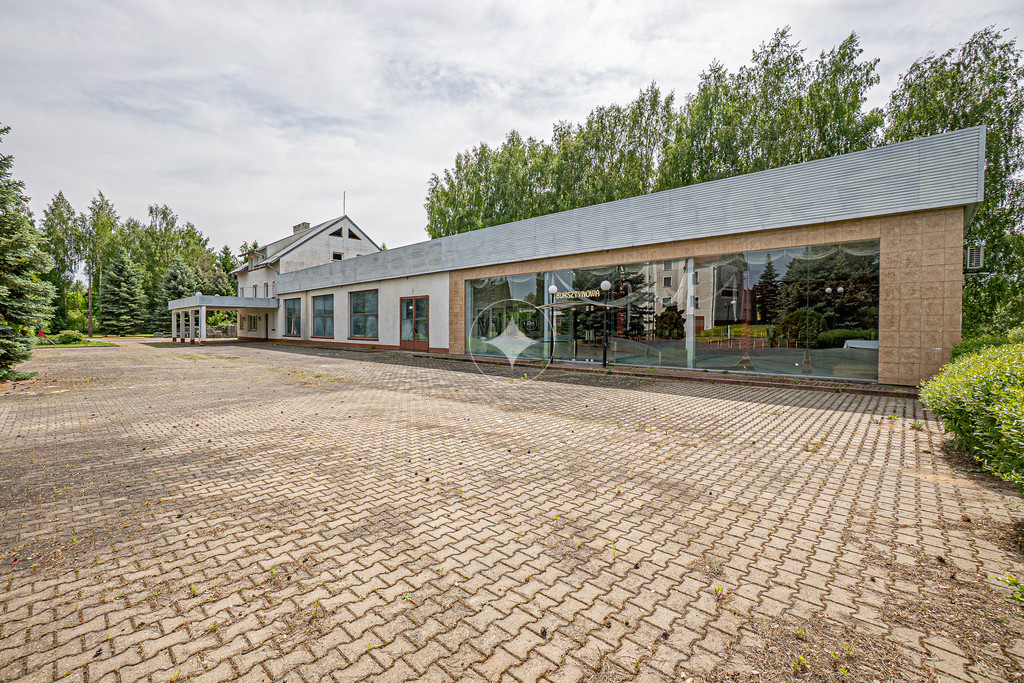 Grunt inwestycyjny zabudowa hotelowo-restauracyjna