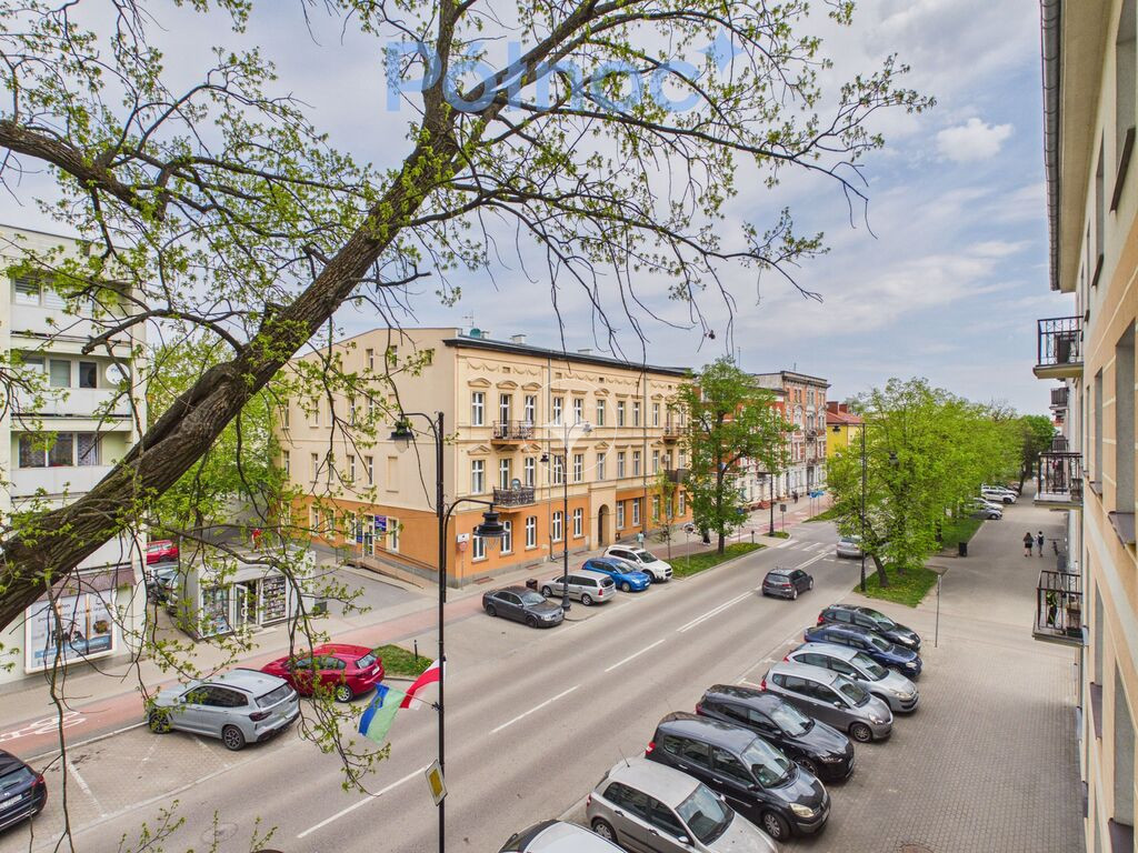 Mieszkanie do remontu, możliwe 2 pok II p. Centrum