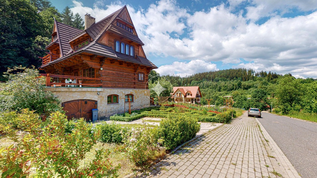 Wyjątkowy dom z bali na sprzedaż Duszniki-Zdrój