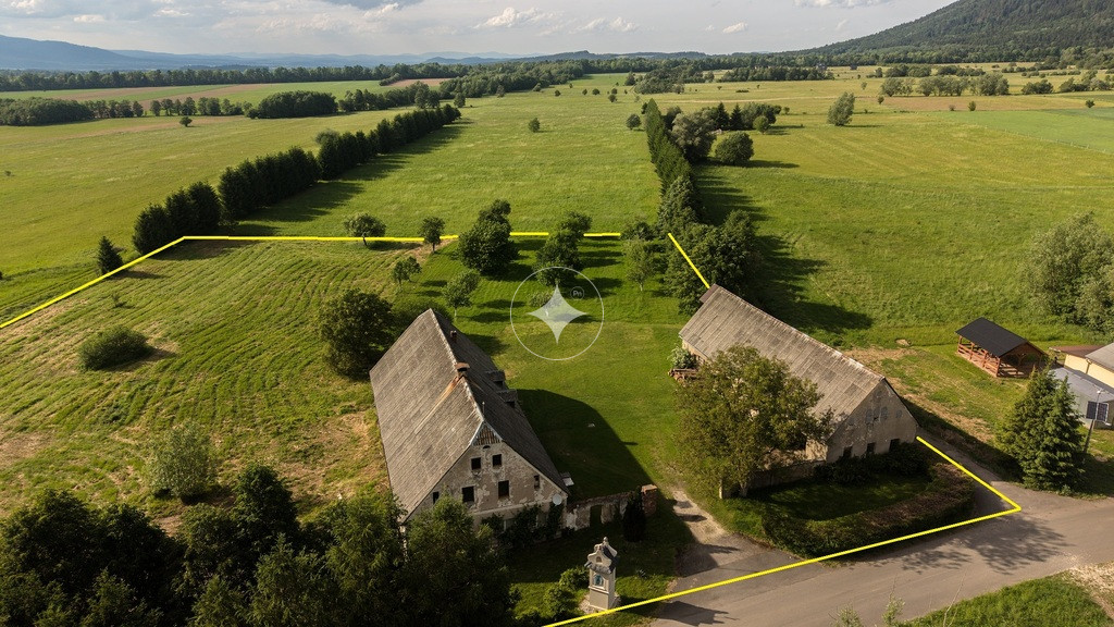 Urokliwe siedlisko Jaworek Międzygórze 1.3ha