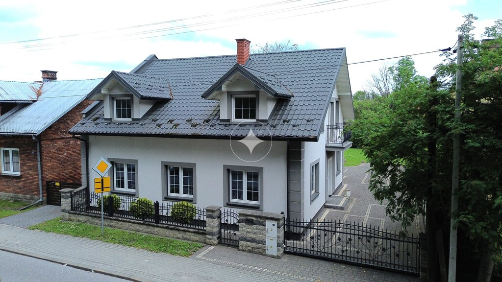 Dom w stanie deweloperskim /  MIELEC / 170 M2