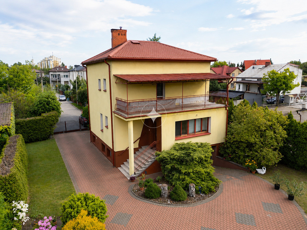 Dom 180 m² + dodatkowy budynek , ul. Morelowa