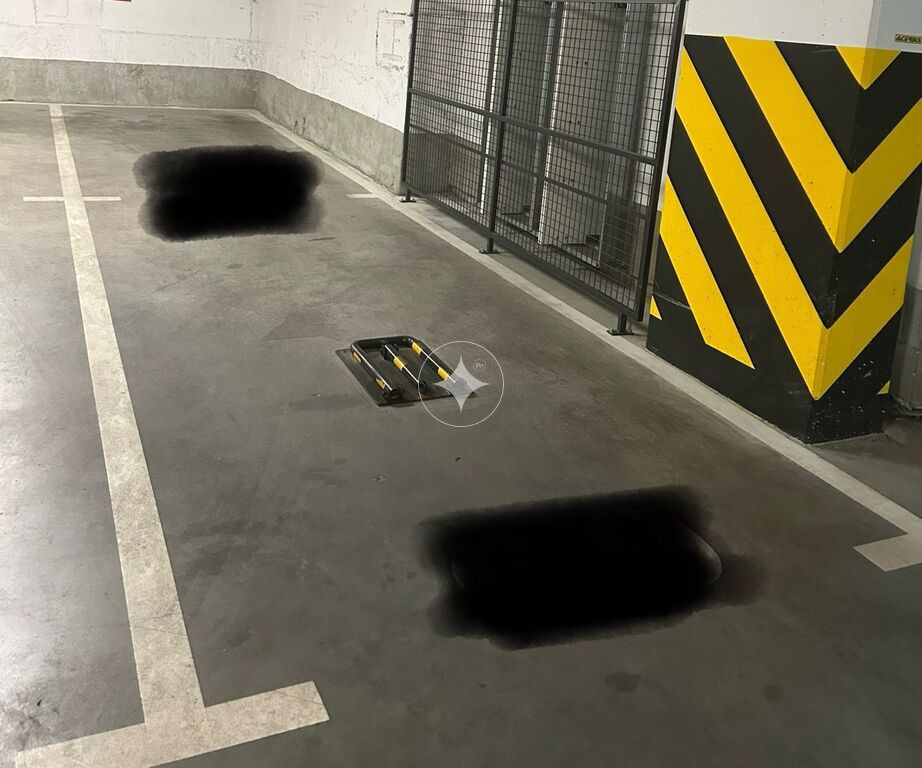 Miejsce postojowe / 23 m2/  Przedmiejska