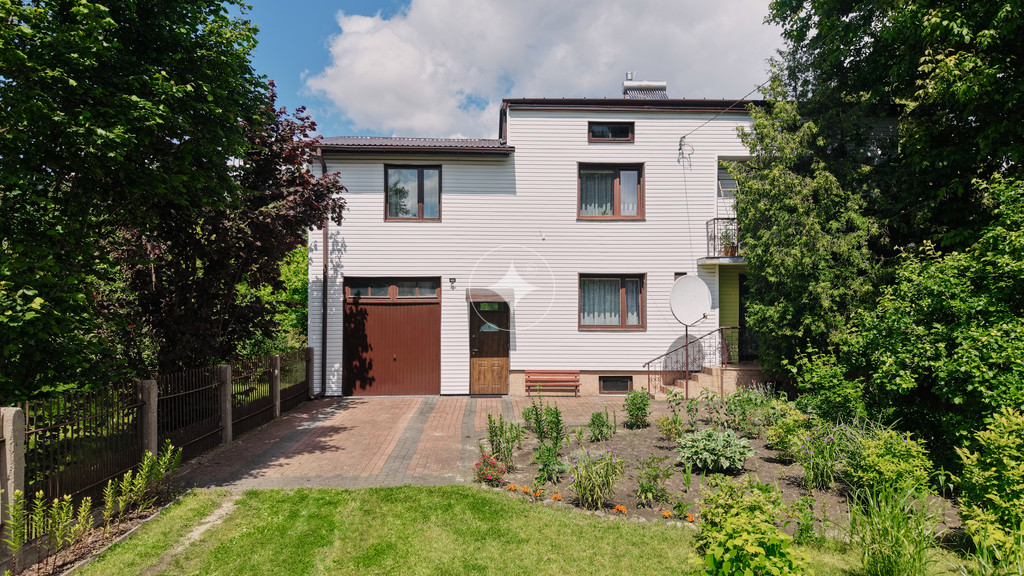 Dom 170 m² | Działka 2422 m² | 2 wjazdy