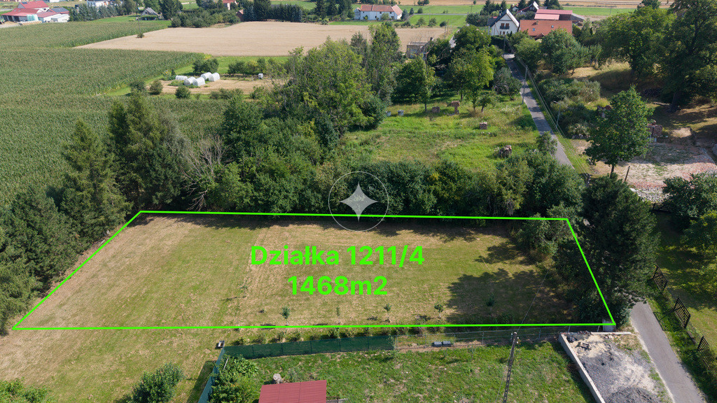 Działka budowlana 1468 m² – Trójca