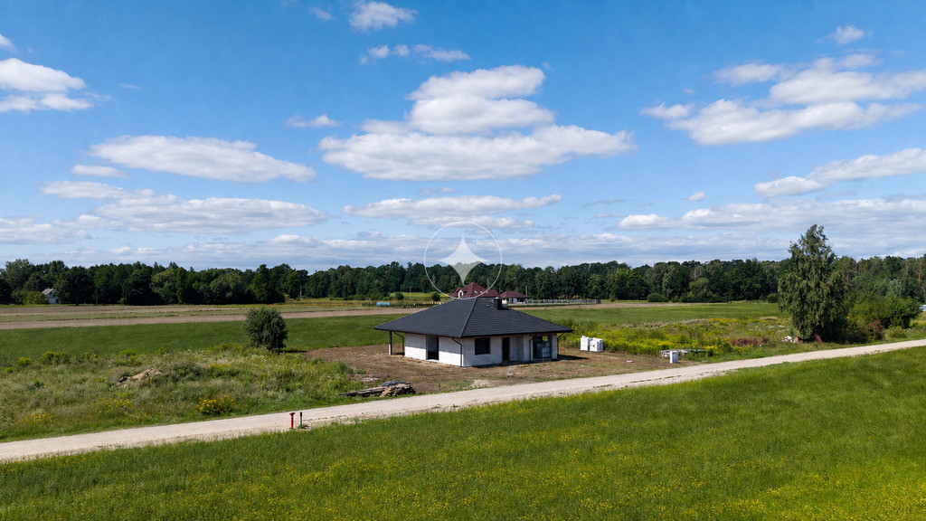 Dom 135 m² w otoczeniu pól i lasów | 1000 m²
