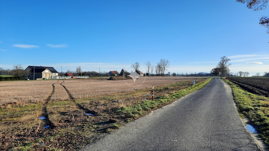Działka – Żeliszów