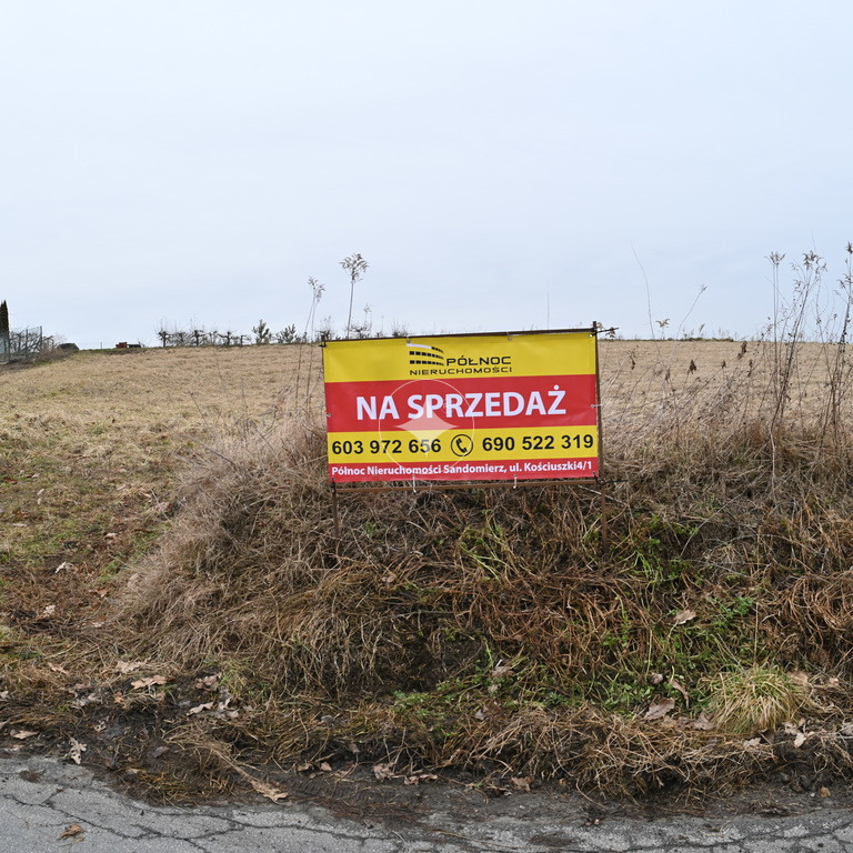 Duża atrakcyjna działka  -  Chwałki k/Sandomierza.