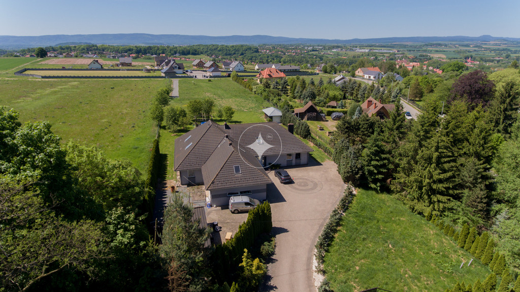 Przestronny dom na obrzeżach miasta, Kłodzko