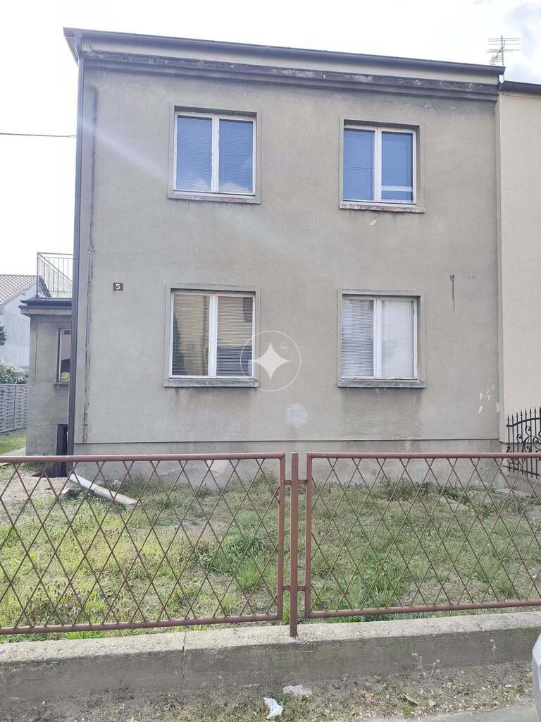 Bliźniak w Kotlinie do remontu REZERWACJA