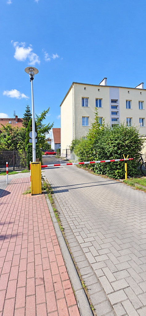 2 pokoje/spokojna okolica blisko centrum/parter