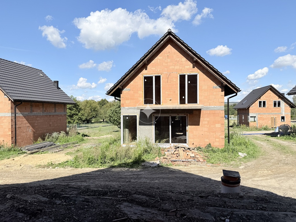 DOM WOLNOSTOJĄCY 110,07 m² | DZIAŁKA 443 m²