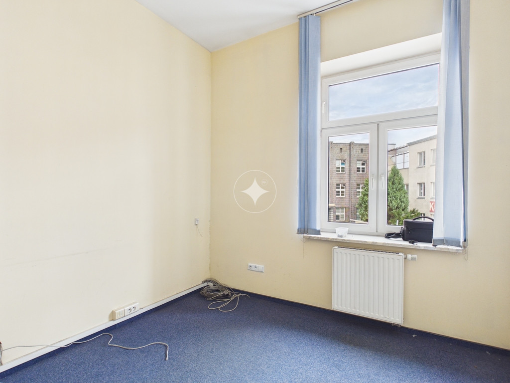 Lokal usługowo-handlowy w centrum