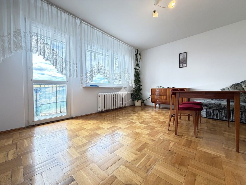 3 pokojowe mieszkanie z balkonem w Bolesławcu