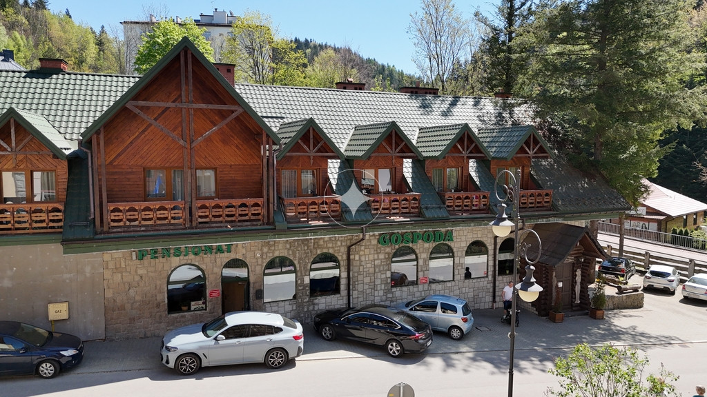 PENSJONAT Z RESTAURACJĄ W SERCU KRYNICY ZDRÓJ