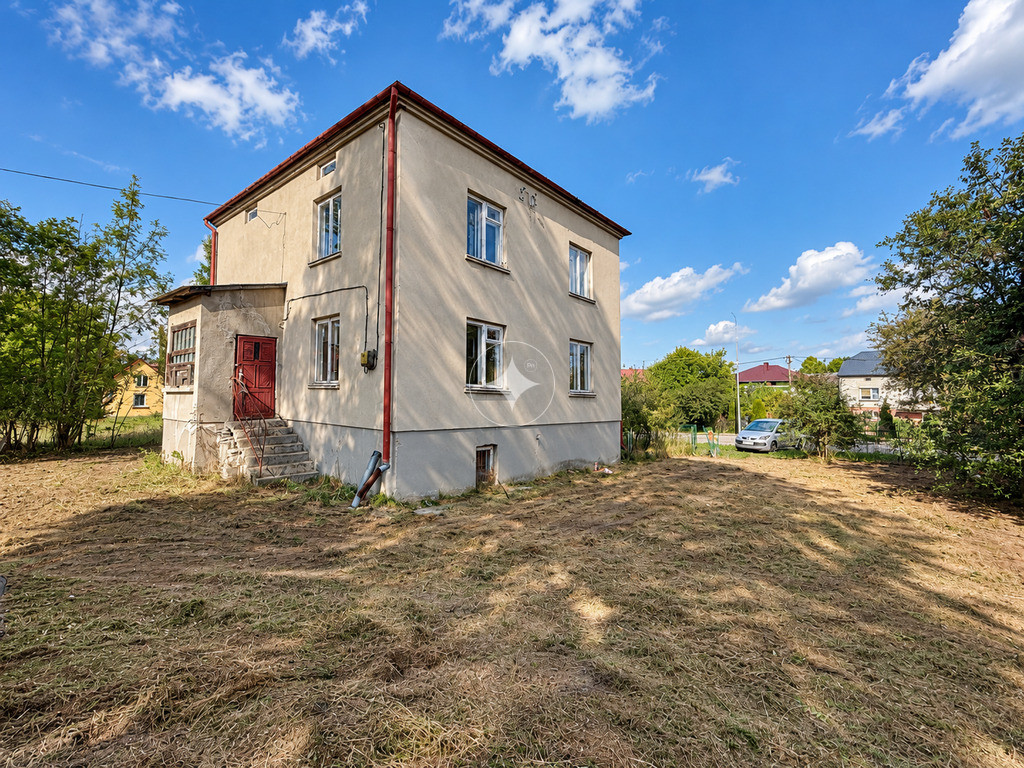 Dom 180 m² z budynkami – Tarnawatka-grunty orne(1,54ha)