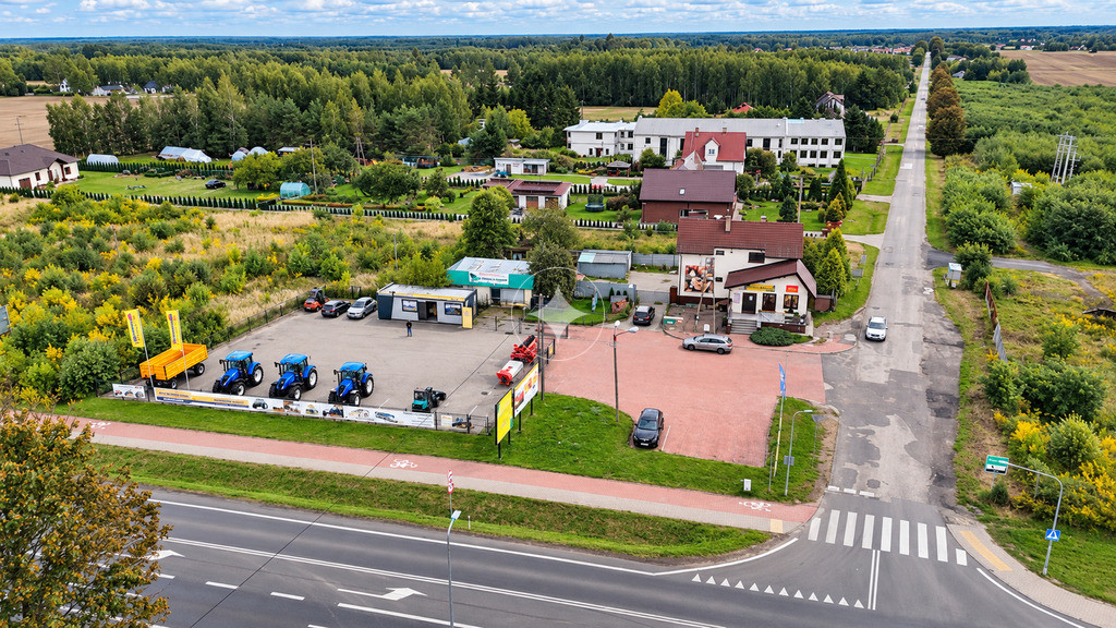 Budynek handlowo-mieszkalny przy DK92 | 2957 m² gruntu