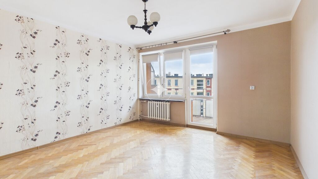 36,4 m2 do remontu w Centrum