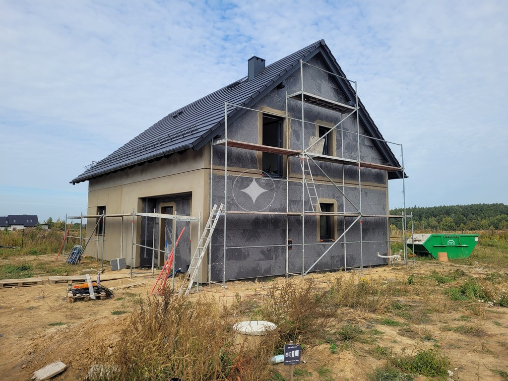 Dom wolnostojący / 157 m2 / Zawonia